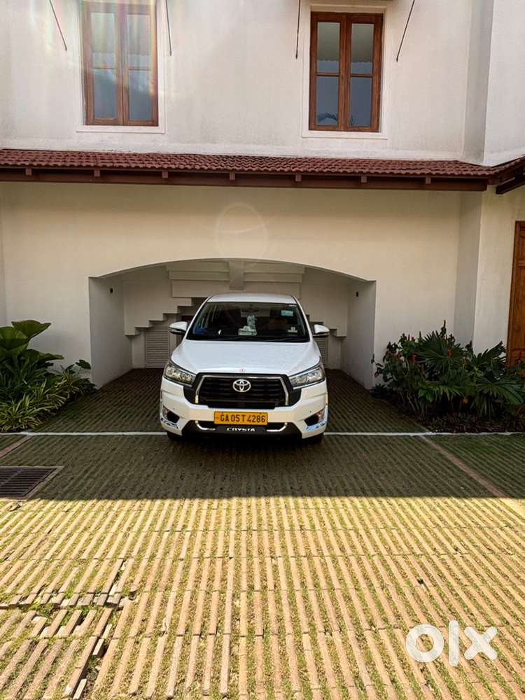 Toyota Innova Crysta 2017