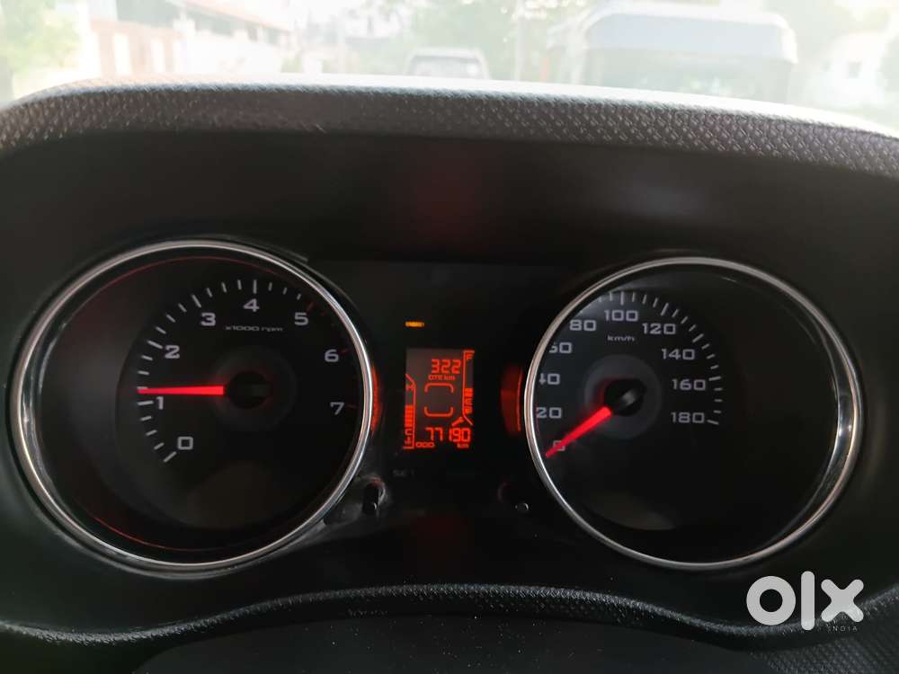 Mahindra Tuv 300 Mhawk100 T8, 2017, Diesel