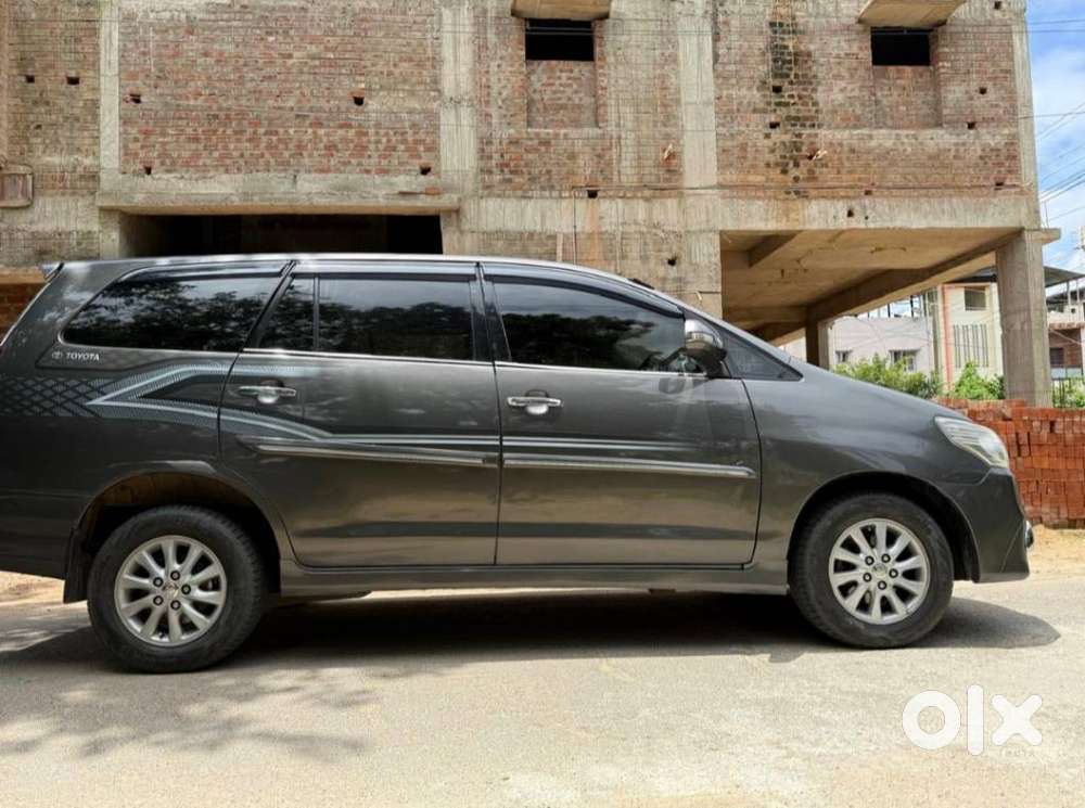Toyota Innova 2.5 V 7 Str, 2013, Diesel