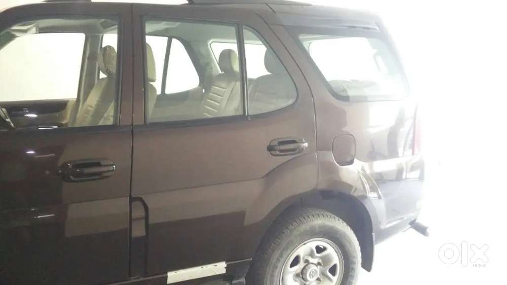 Tata Safari Storme 2015 Diesel 45000 Km Driven
