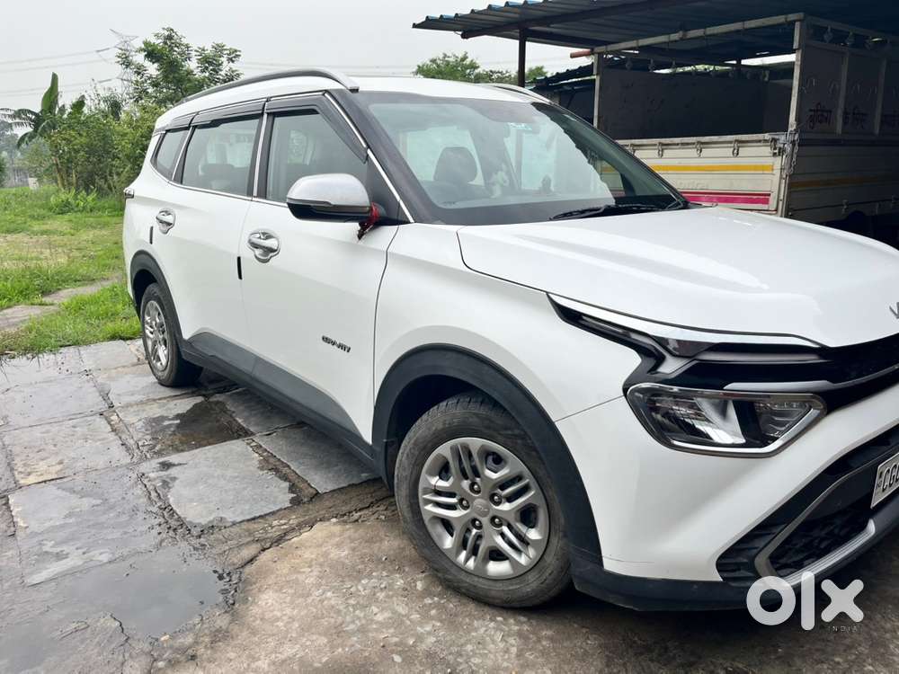 Kia Carens 2025 Petrol