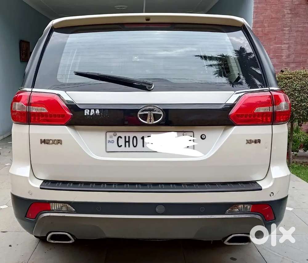 Automatic Tata Hexa 2017