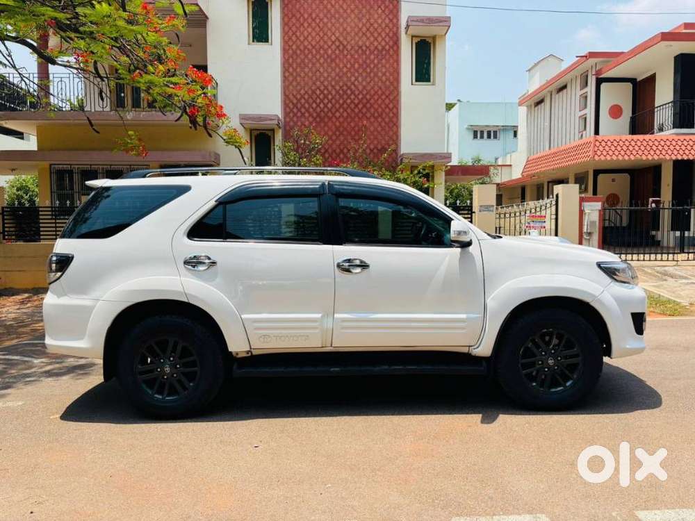 Toyota Fortuner 3.0 4x4 Manual, 2015, Diesel