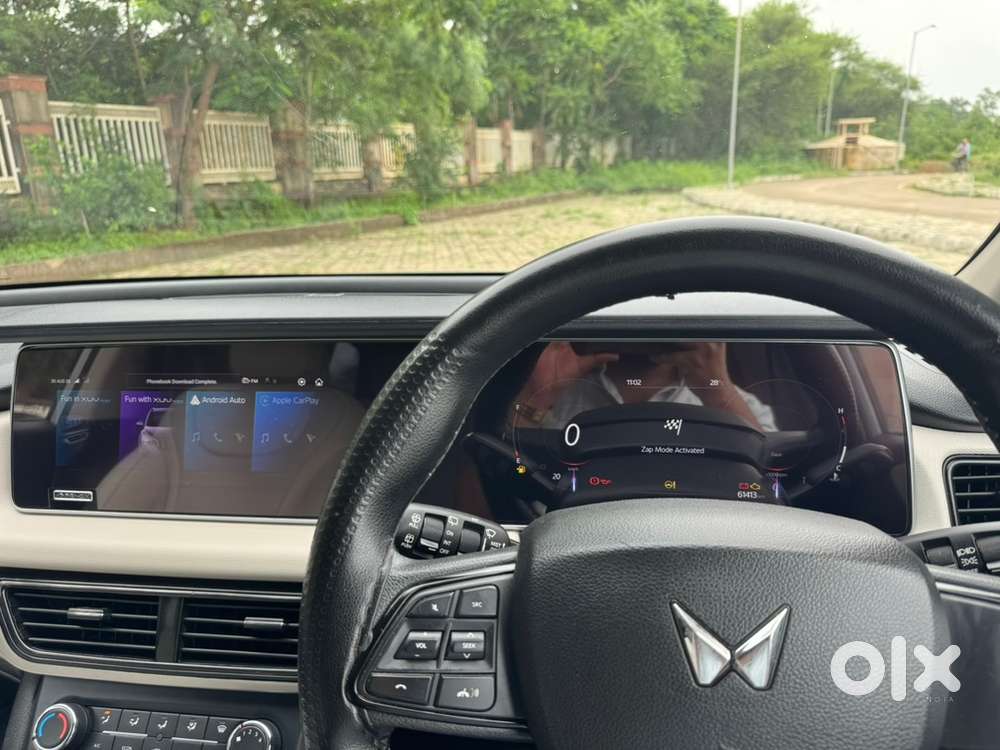 Mahindra Xuv700 2023 Diesel Well Maintained