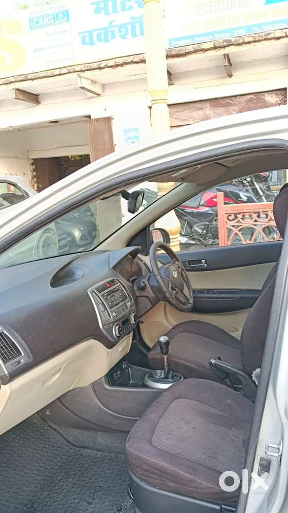 Hyundai I20 1.2 Sportz Option, 2014, Petrol