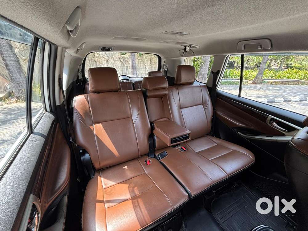 Toyota Innova Crysta 2.4 G Mt 8s, 2019, Diesel