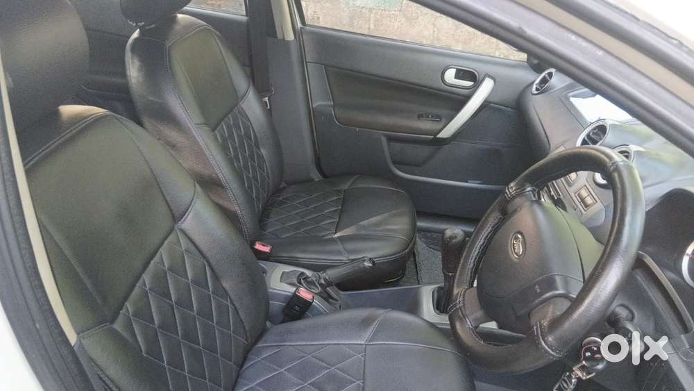 Ford Fiesta Classic 2015 Model