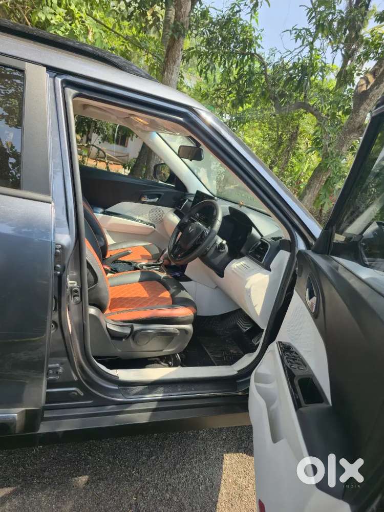 Mahindra Xuv 3xo 2024 Petrol 7500 Km Driven