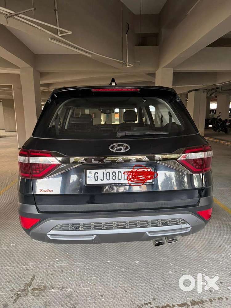 Hyundai Alcazar 2023 Petrol Well Maintained