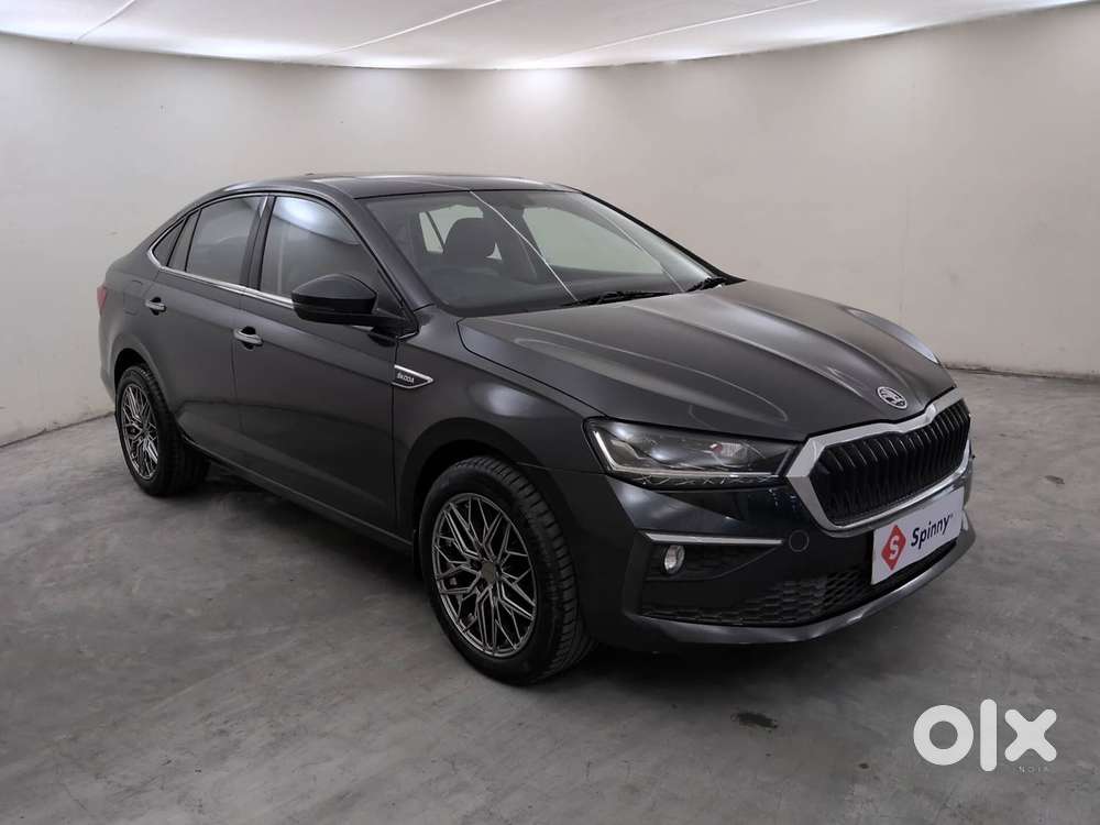 Skoda Slavia Style 1.0l Tsi At, 2022, Petrol