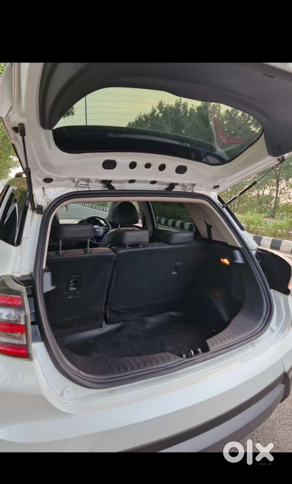Mahindra Xuv400 El 2023
