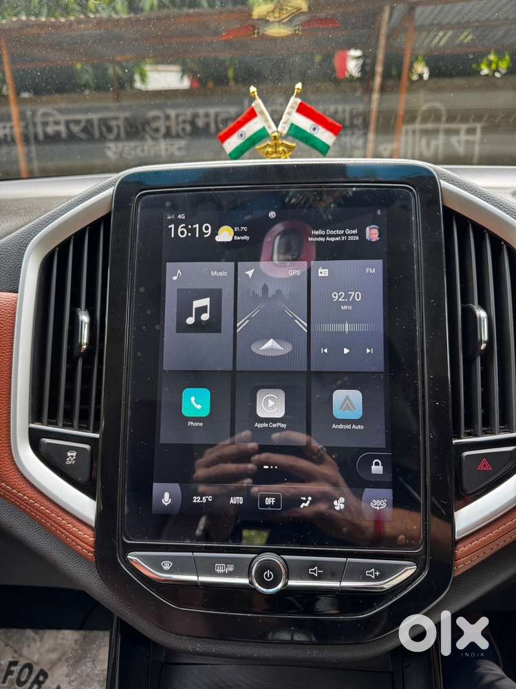 Mg Hector Plus 2022