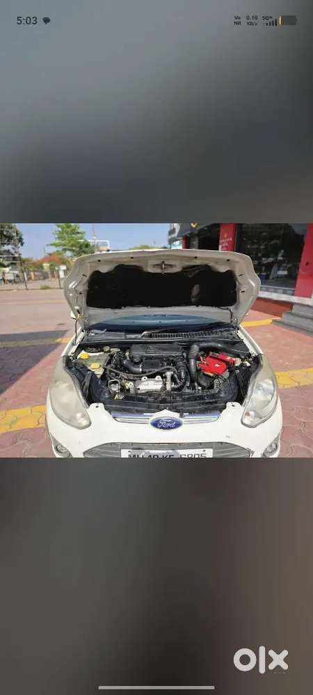 Ford Figo Titanium Blu 2013