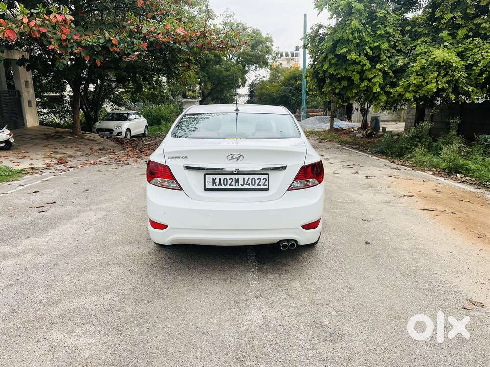 Hyundai Verna 1.6 S (o) Vtvt At, 2014, Petrol
