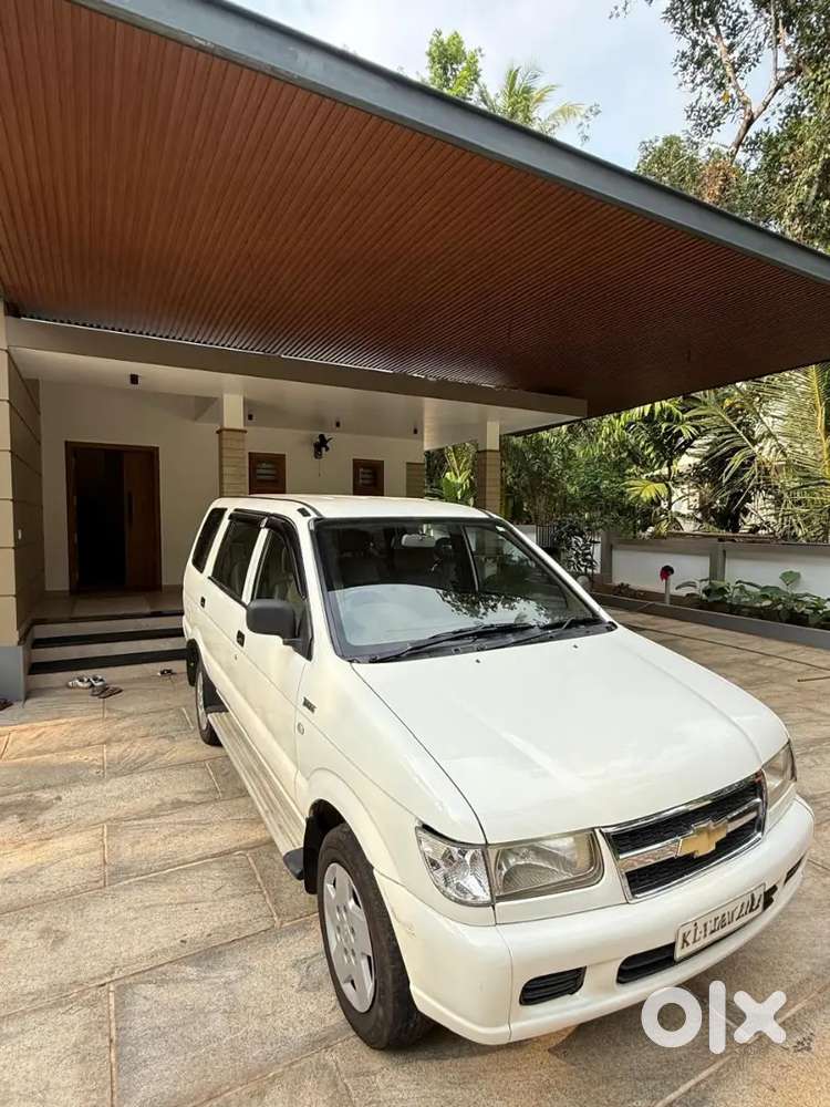 Chevrolet Tavera Neo 2011 Diesel Well Maintained