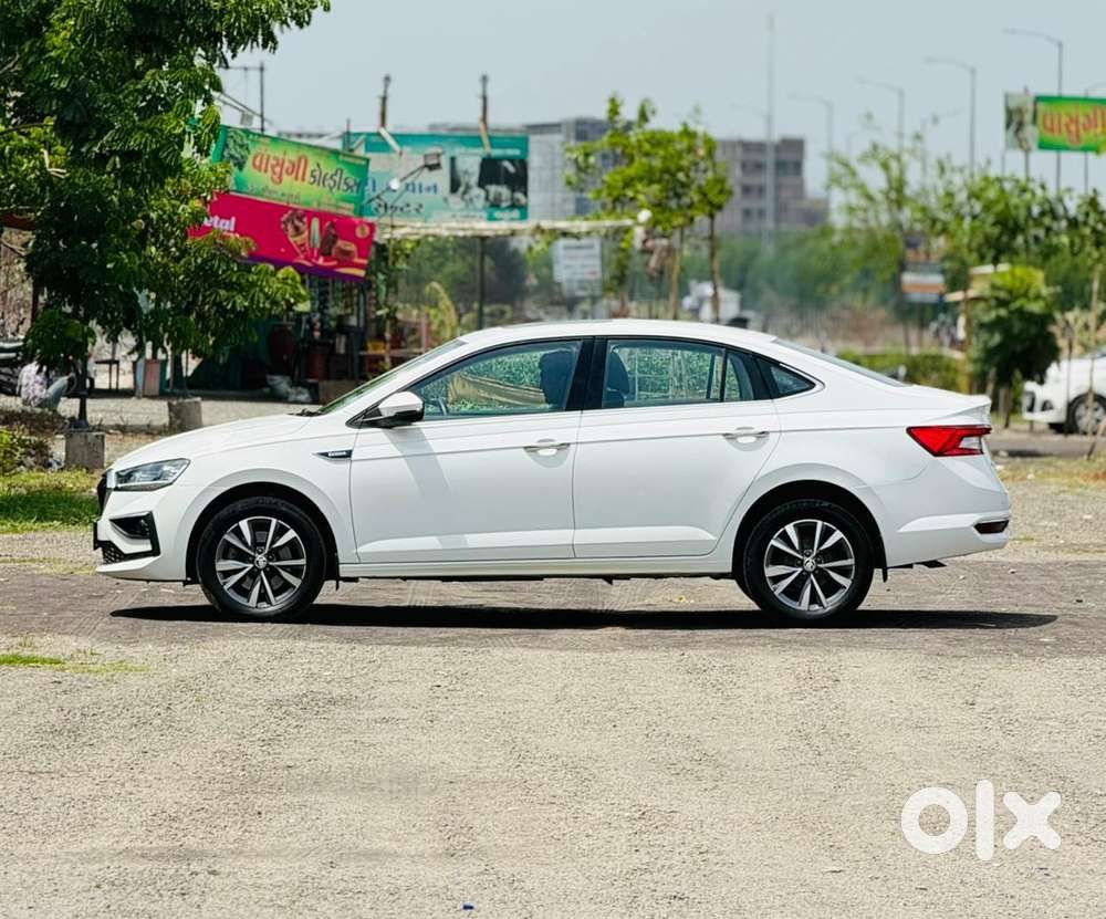 Skoda Slavia 1.5 Tsi Style At, 2025, Petrol