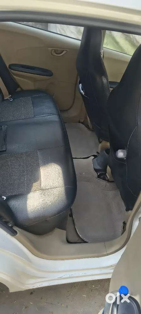 Honda Amaze Oct 2015 Diesel Well Maintained