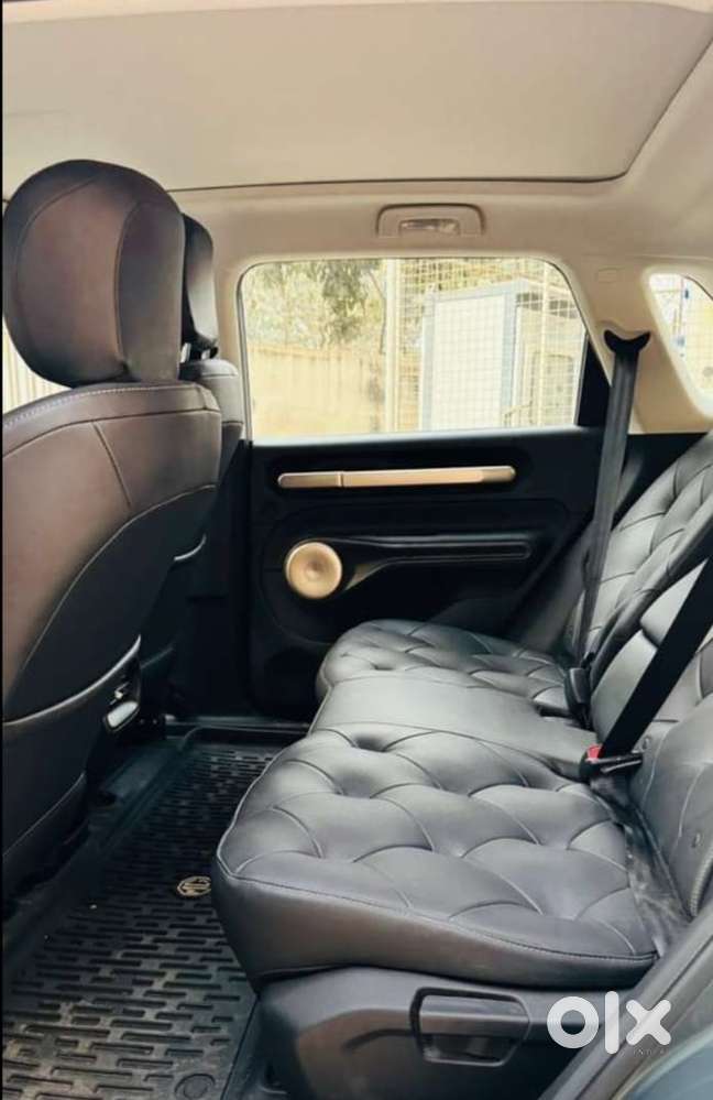 Mg Windsor Ev Essence, 2024, Electric