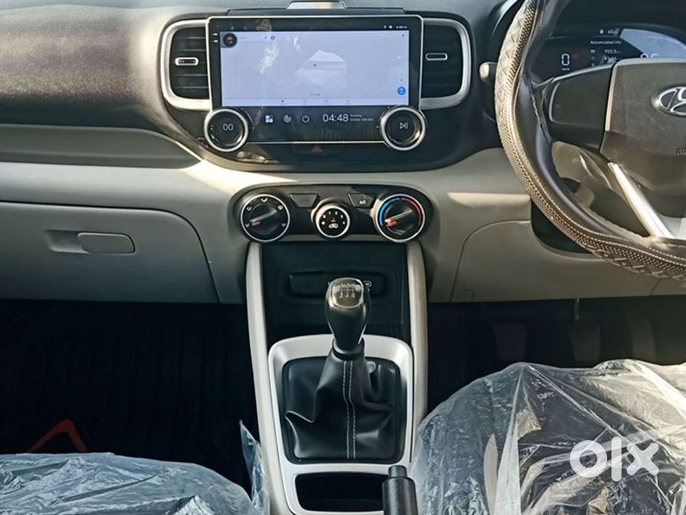 Hyundai Venue E 1.2 Petrol, 2025, Cng & Hybrids