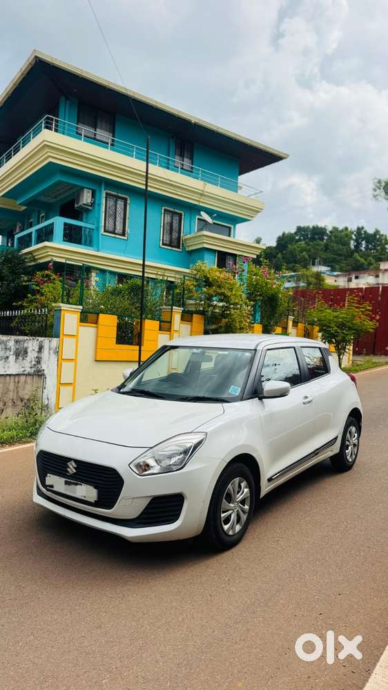 Maruti Suzuki Swift Vxi + Manual, 2020, Petrol
