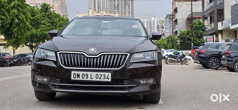 Skoda Superb Lk 1.8 Tsi At, 2016, Petrol