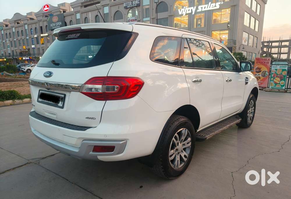 Ford Endeavour 3.2 Titanium 4x4 At, 2017, Diesel