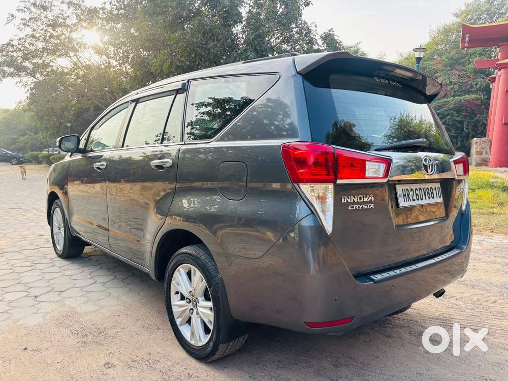 Toyota Innova Crysta