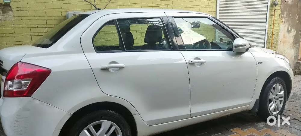 Maruti Suzuki Dzire 1.2 Zxi 2012