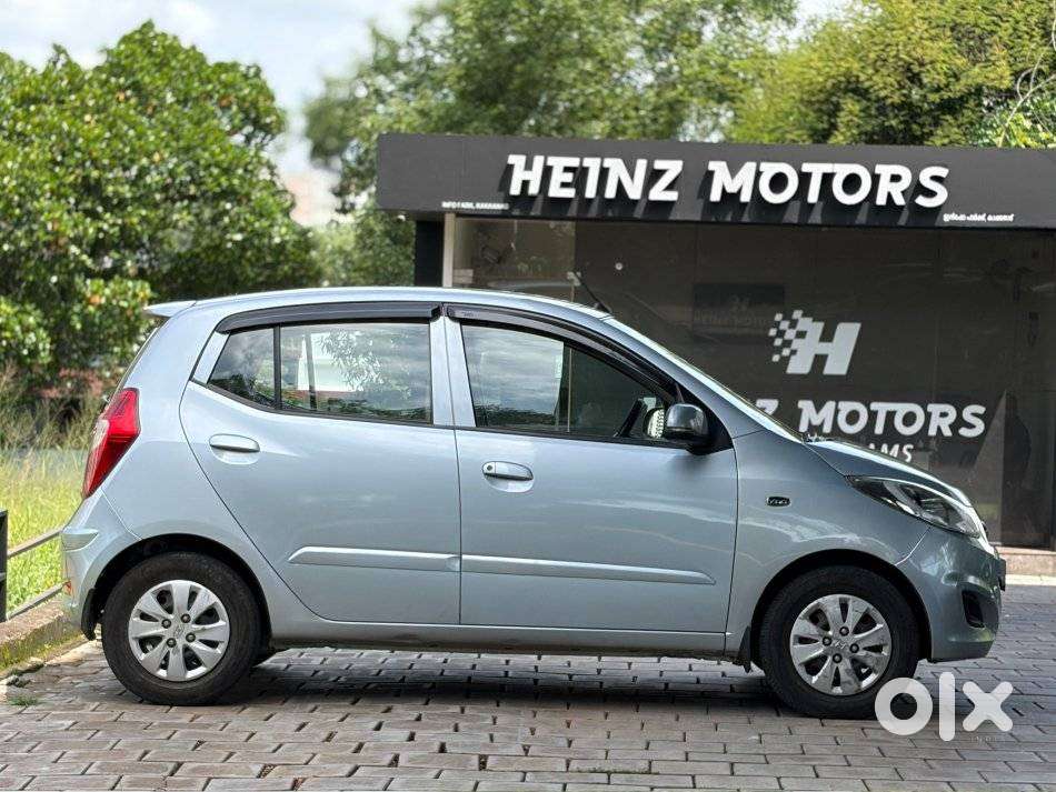 Hyundai I10 Sportz At, 2012, Petrol