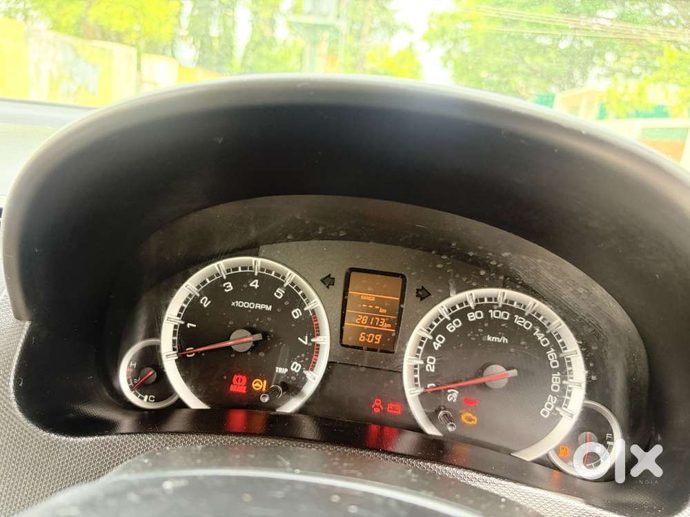 Maruti Suzuki Swift Dzire 1.3 Vxi, 2014, Petrol
