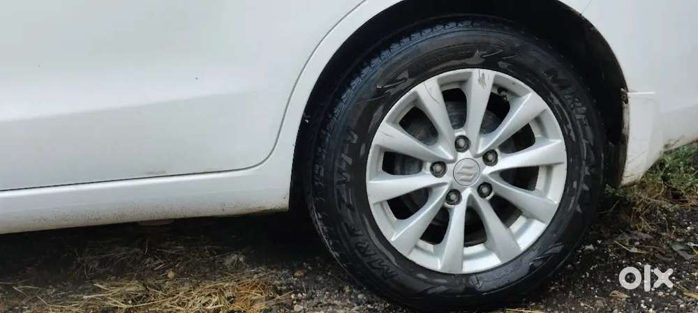 Maruti Suzuki Ertiga Zxi 2013 Petrol Car