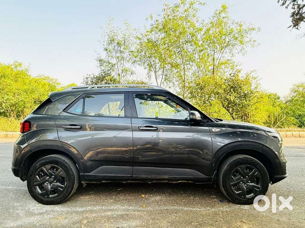 Hyundai Venue S Plus Mt 1.2 Kappa, 2025, Petrol
