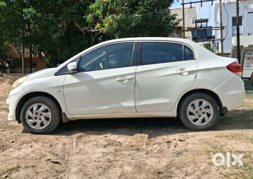 Honda Amaze Diesel 2013