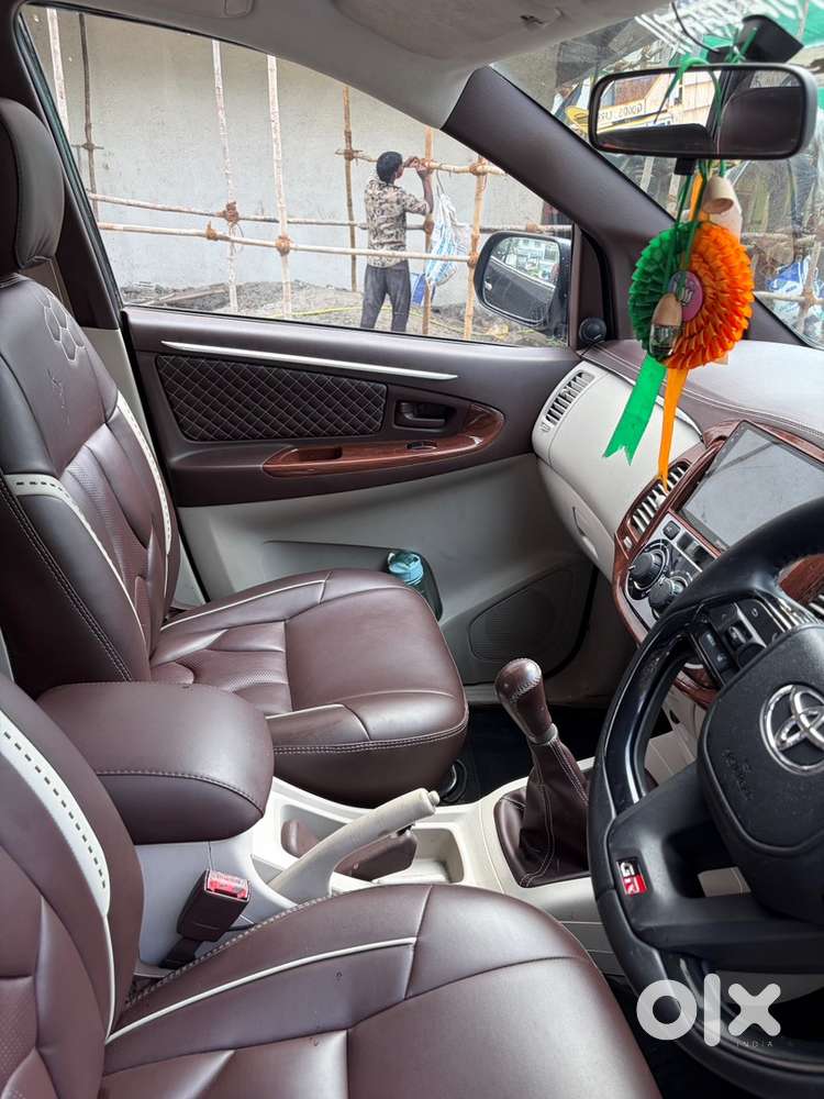 Toyota Innova Diesel 2012