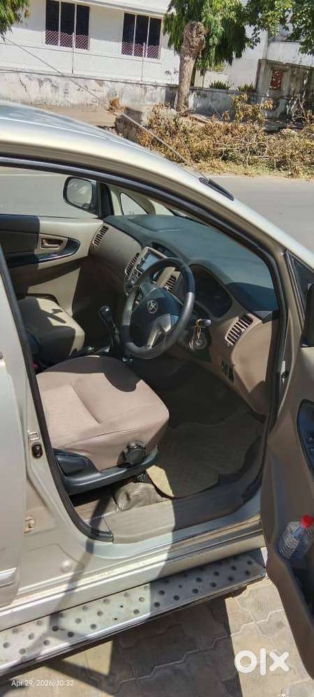 Toyota Innova 2015 Model Diesel Well Maintained