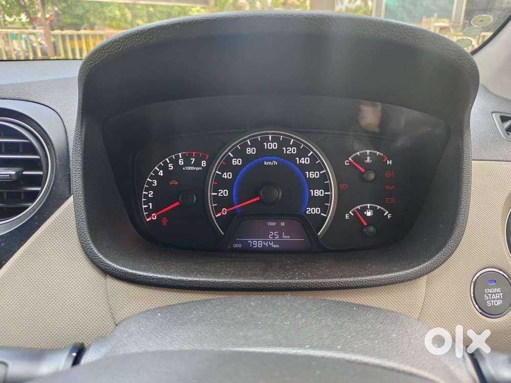 Hyundai I10 Sportz, 2014, Petrol