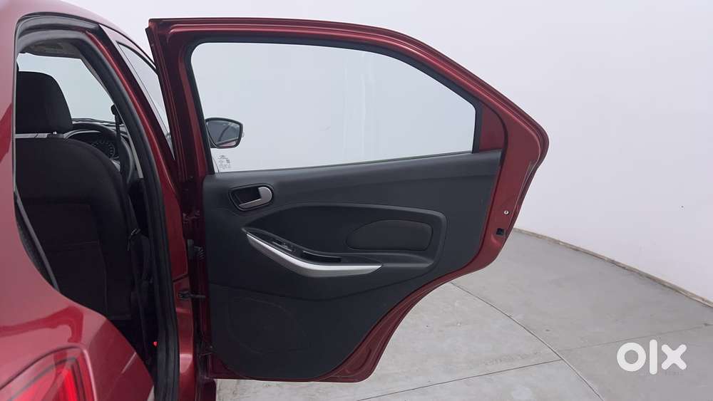 Ford Figo 2012-2015 Petrol Titanium, 2017, Petrol