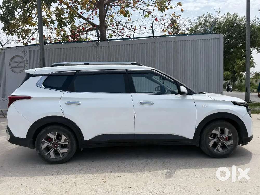 Kia Carens 2023 Cng & Hybrids 42000 Km Driven