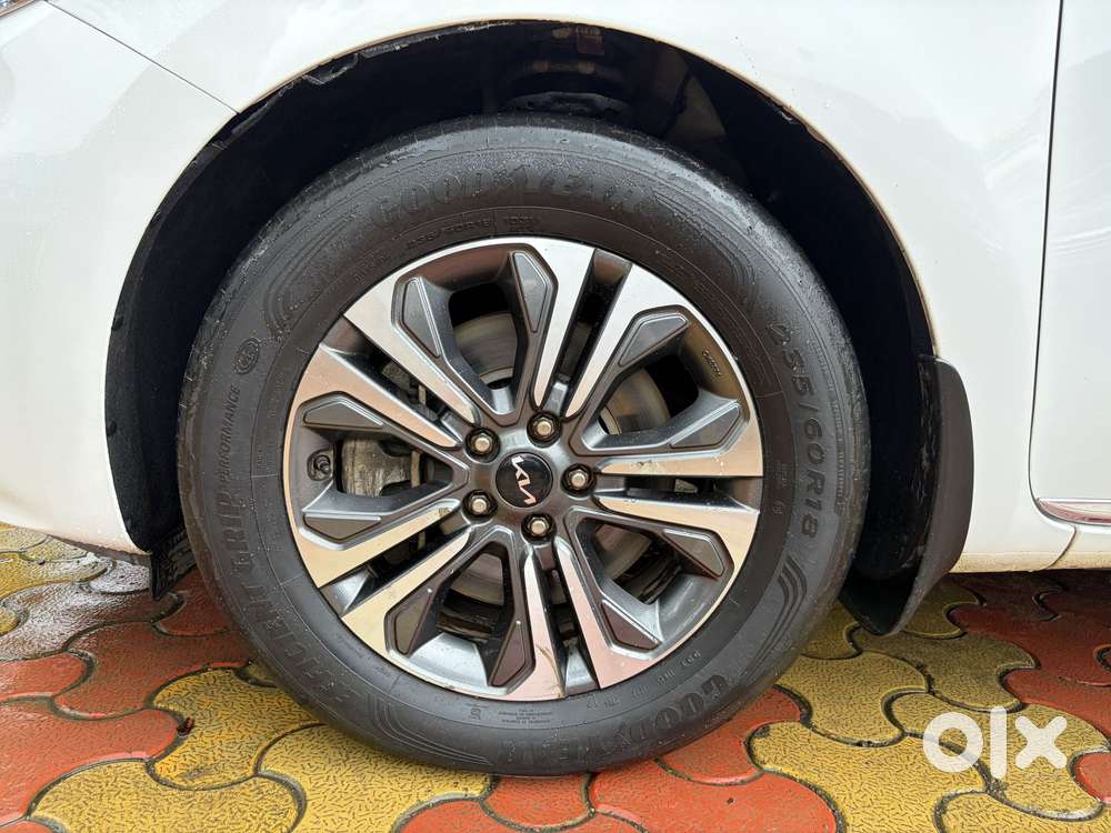 Kia Carnival Limousine Plus 7 Str, 2022, Diesel