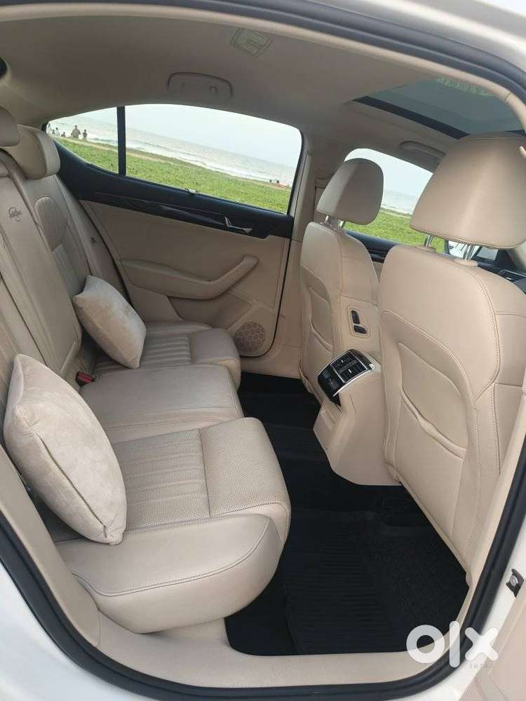 Skoda Superb L&k 1.8 Tsi At, 2020, Petrol