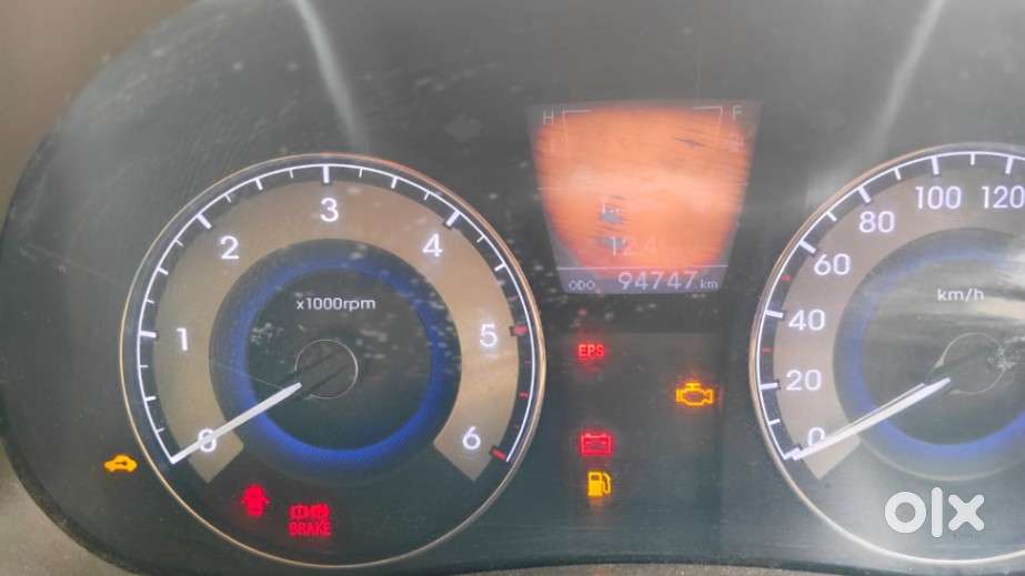 Hyundai Fluidic Verna, 2012