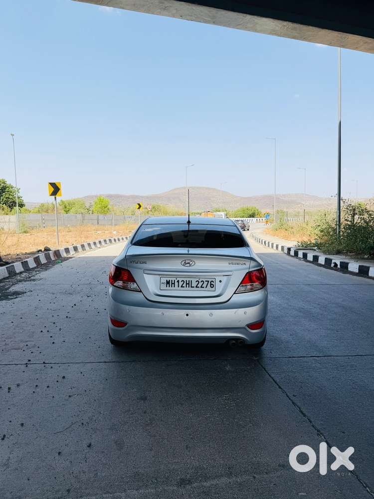 Hyundai Verna 2011 Manual