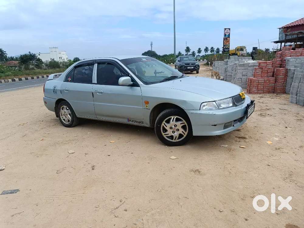 Mitsubishi Lancer Le Modal Petrol Vehicle