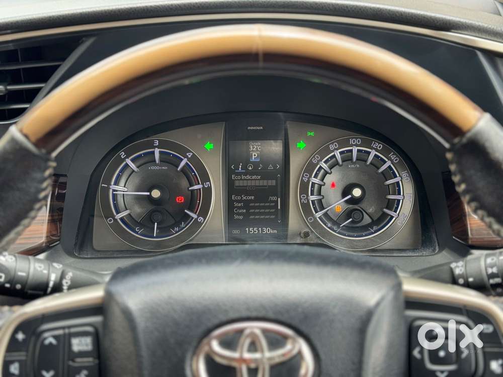 Toyota Innova Crysta 2.8z Automatic, 2016, Diesel