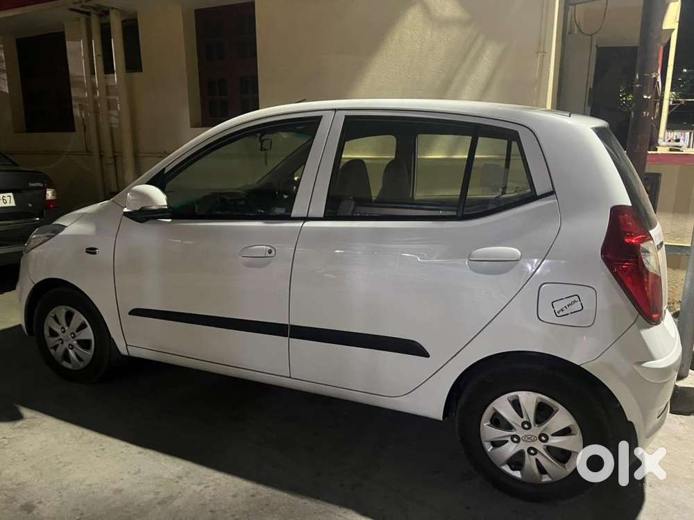 Hyundai I10 2012 Petrol 65000 Km Driven