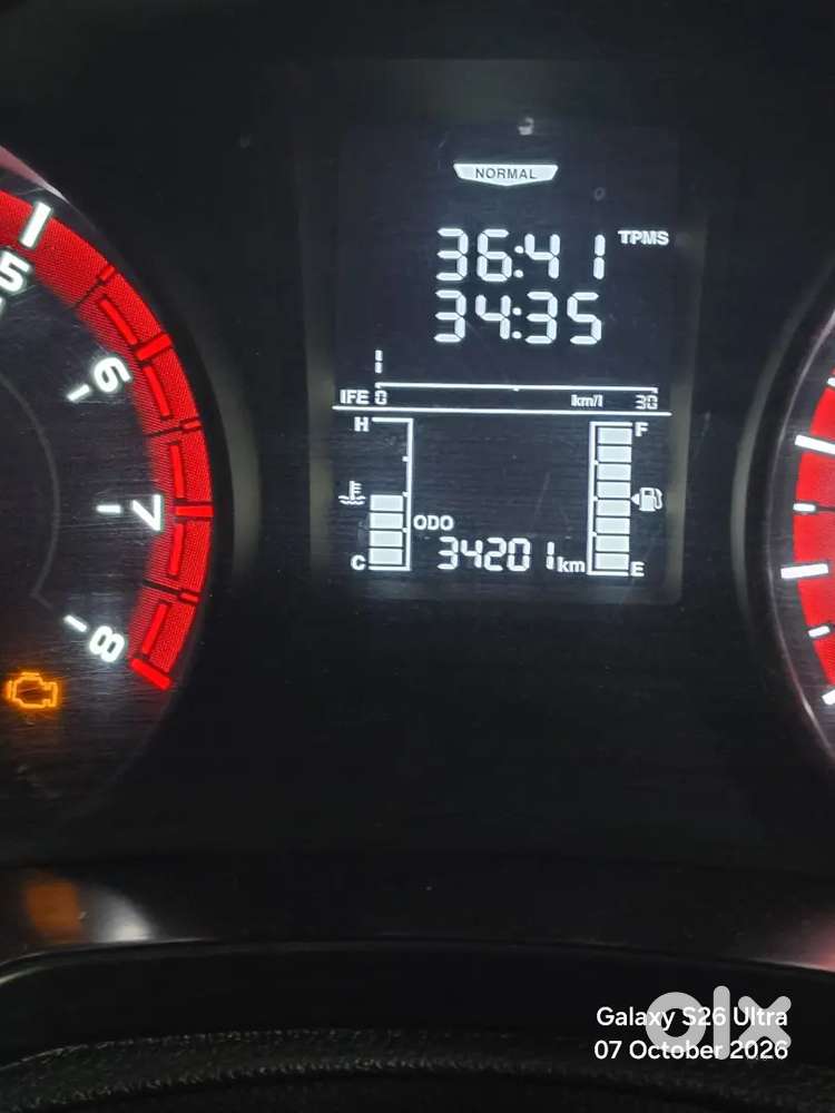 Xuv300 2023- (34500 Kms ) Cng Kit