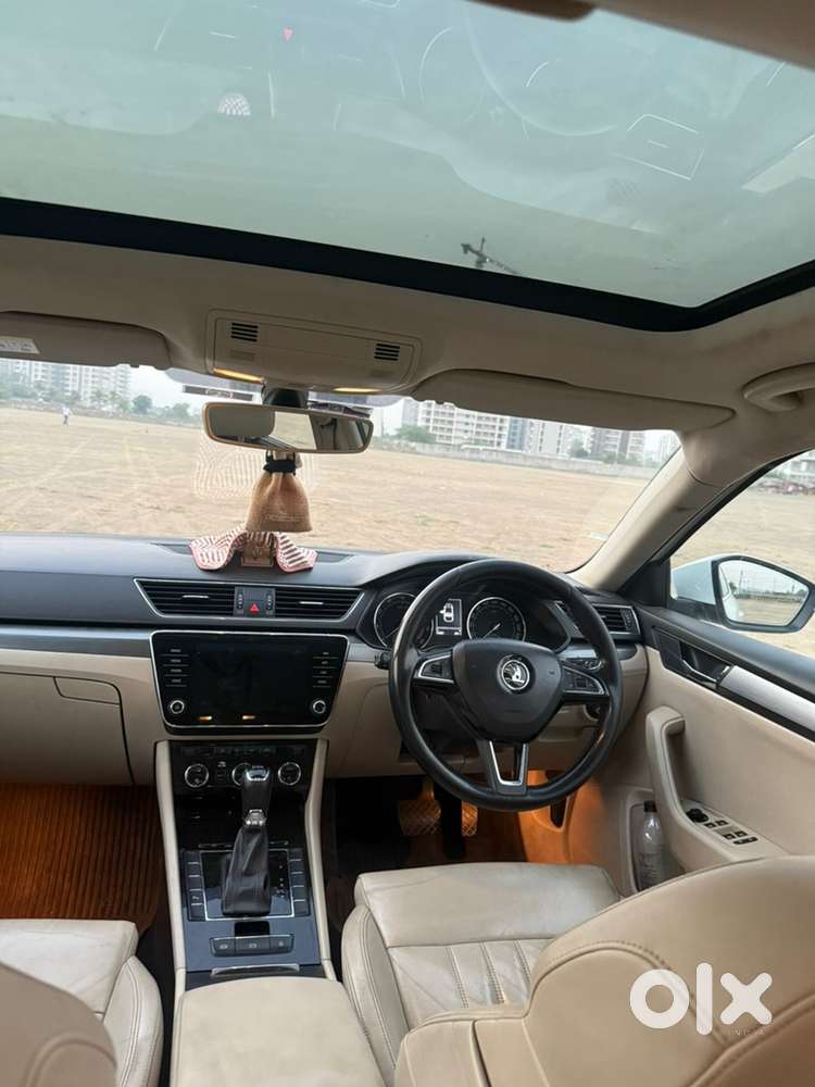 Skoda Superb Petrol 2018