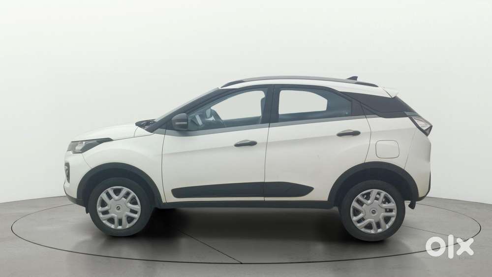 Tata Nexon 1.2 Revotron Xm, 2020, Petrol