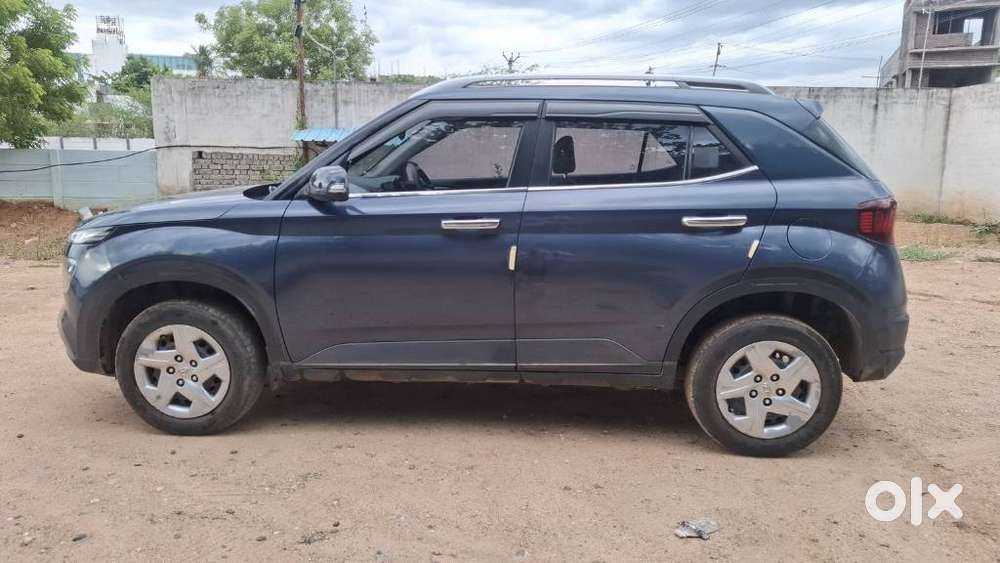 Hyundai Venue 1.2 S Plus, 2022, Petrol