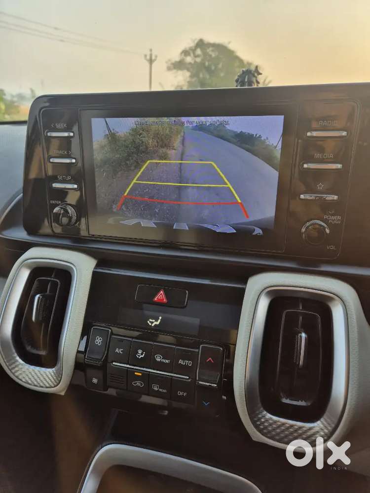 Kia Sonet Htx 2nd Top